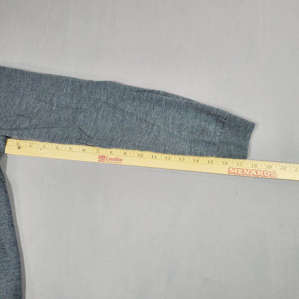 GAP 100% Extra Fine Merino Wool V-Neck Sweater Mens Size M - Picture 7 of 9